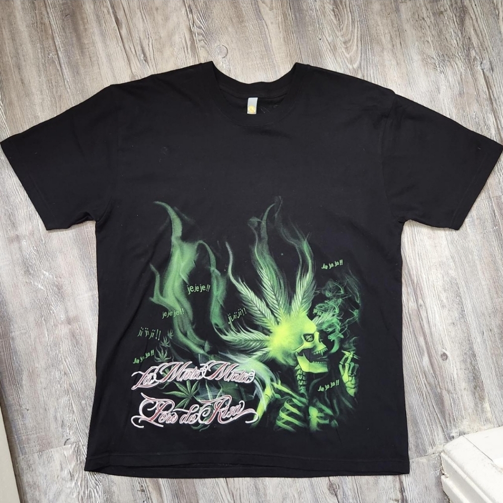 "La Mota Mata Pero De Risa" Black T-Shirt
